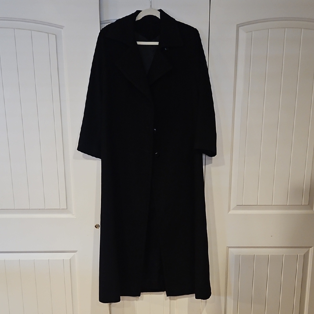 Elegant Cashmere Black Women's Coat